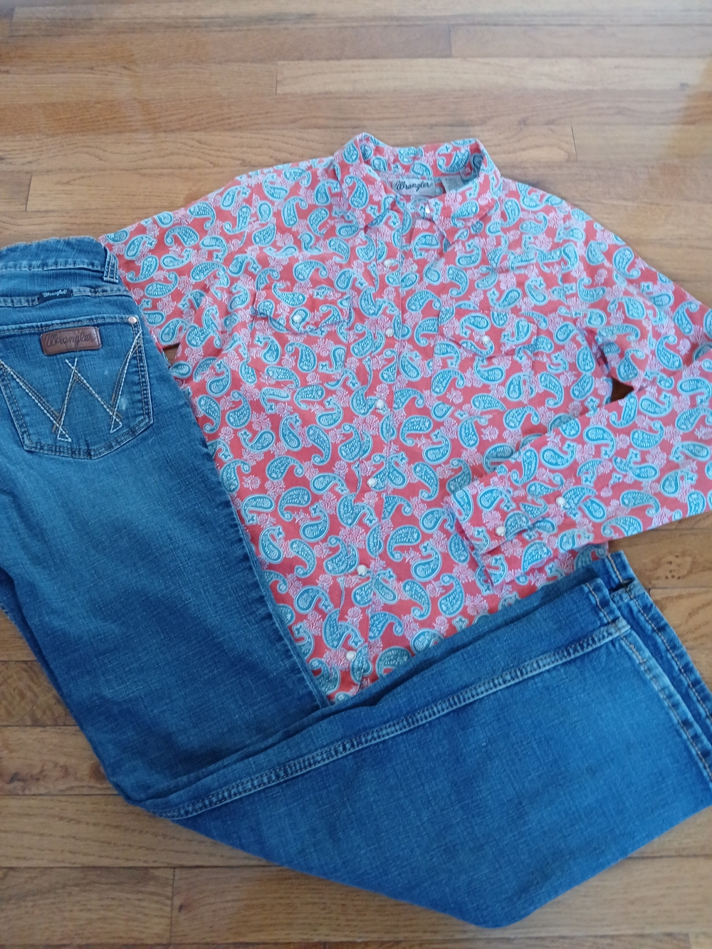 Wrangler Blue Denim Women’s Jeans OUTFIT